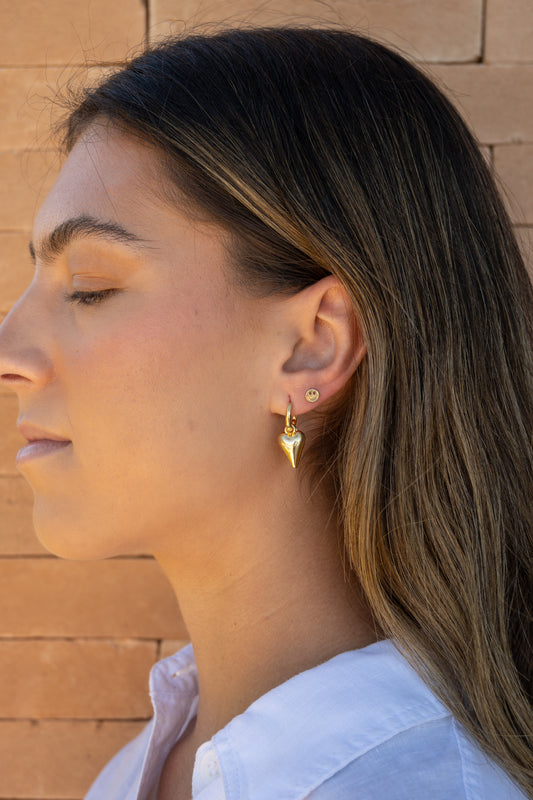 Argola coração dourado