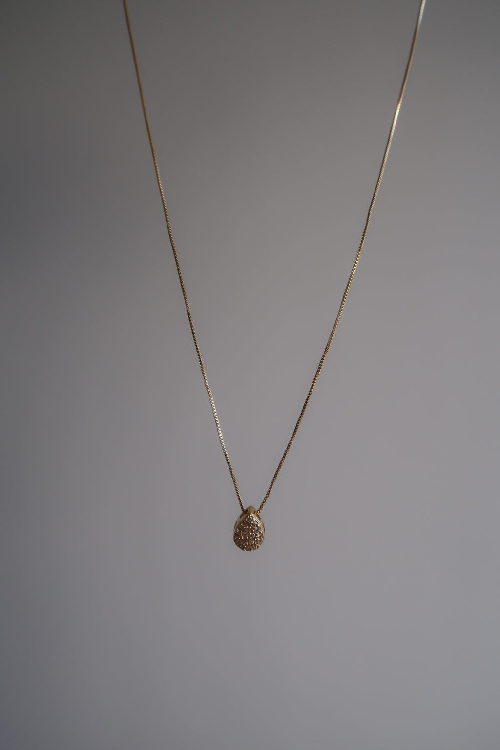 Colar mini gota