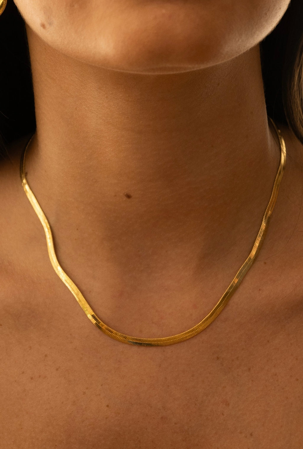 choker fita ouro