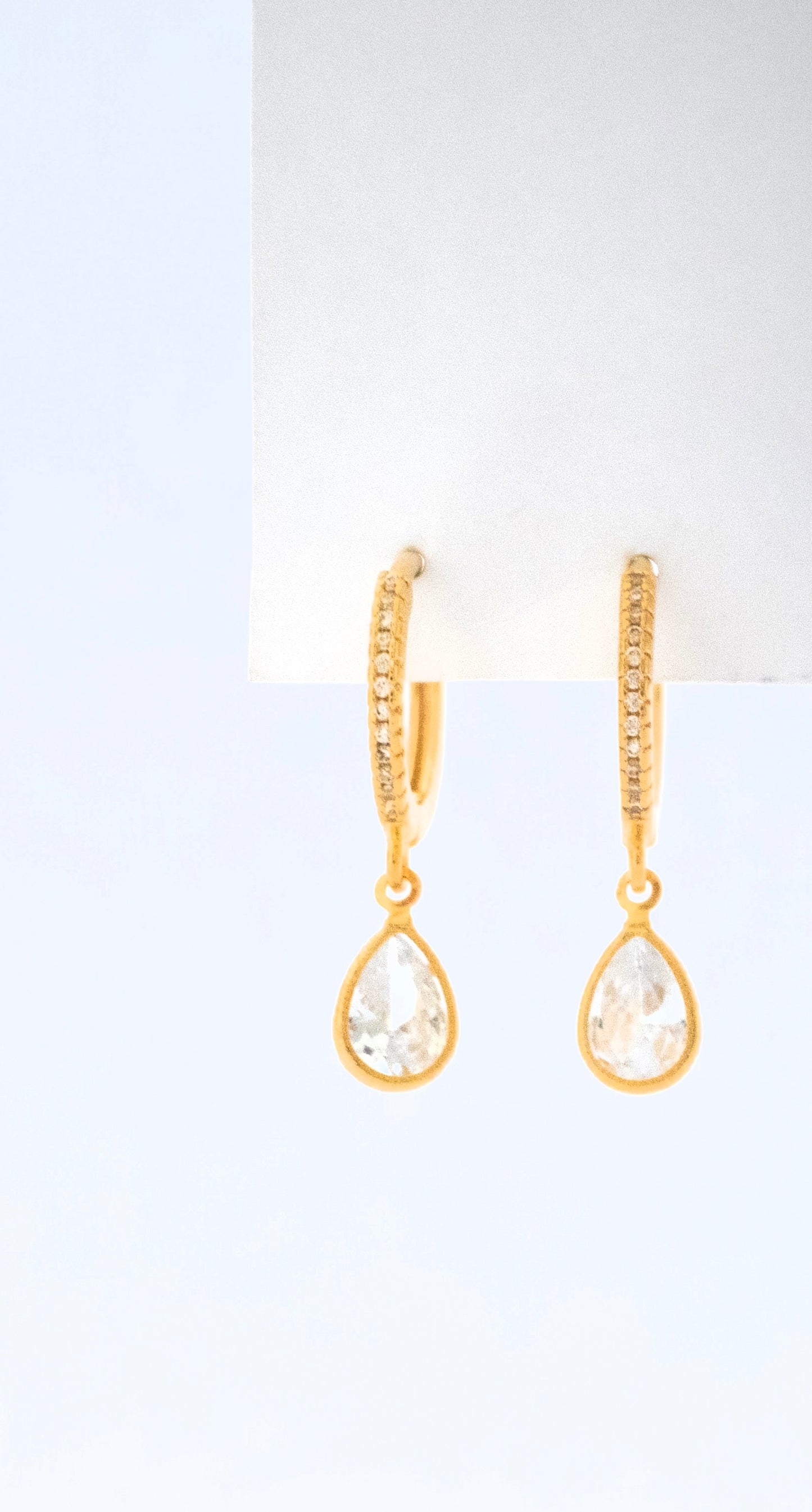 Argola gota zircônia