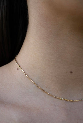 Choker pontilhados dourado