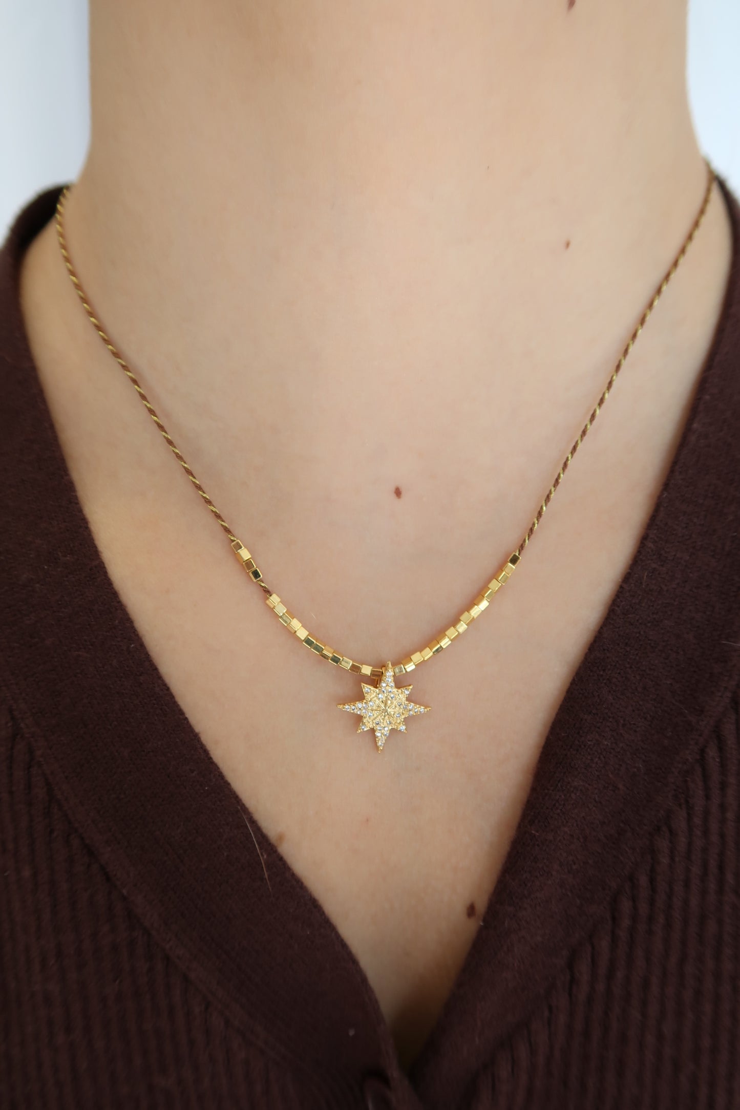 Colar estrela Marrom
