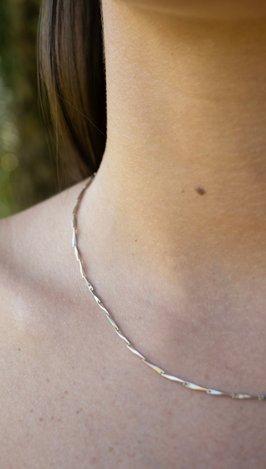 Choker pontilhados prata