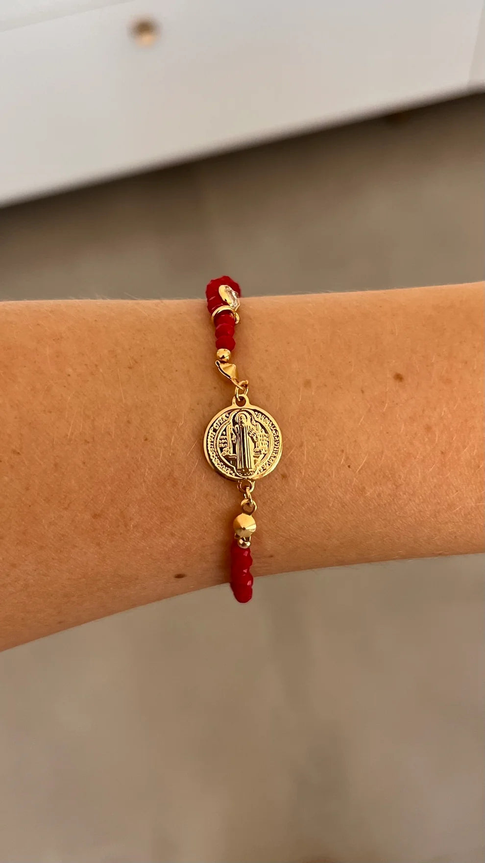 Pulseira cristais Medalha São Bento