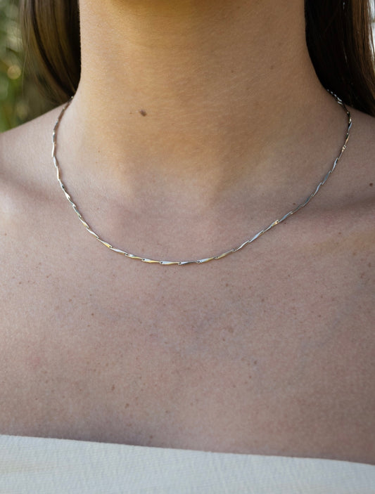 Choker pontilhados prata
